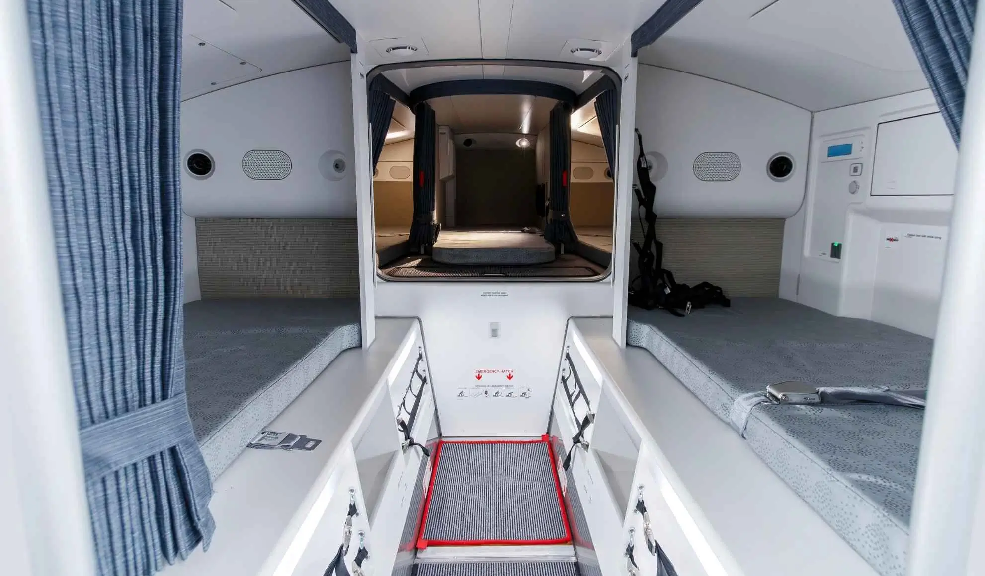 Area di riposo dell’equipaggio a bordo di un aeromobile per voli intercontinentali